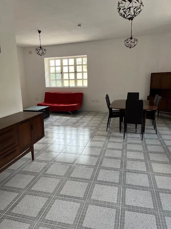 Privat bolig New Aurora Room 1, Huge Private Bedroom En-Suite Is-Swieqi Malta